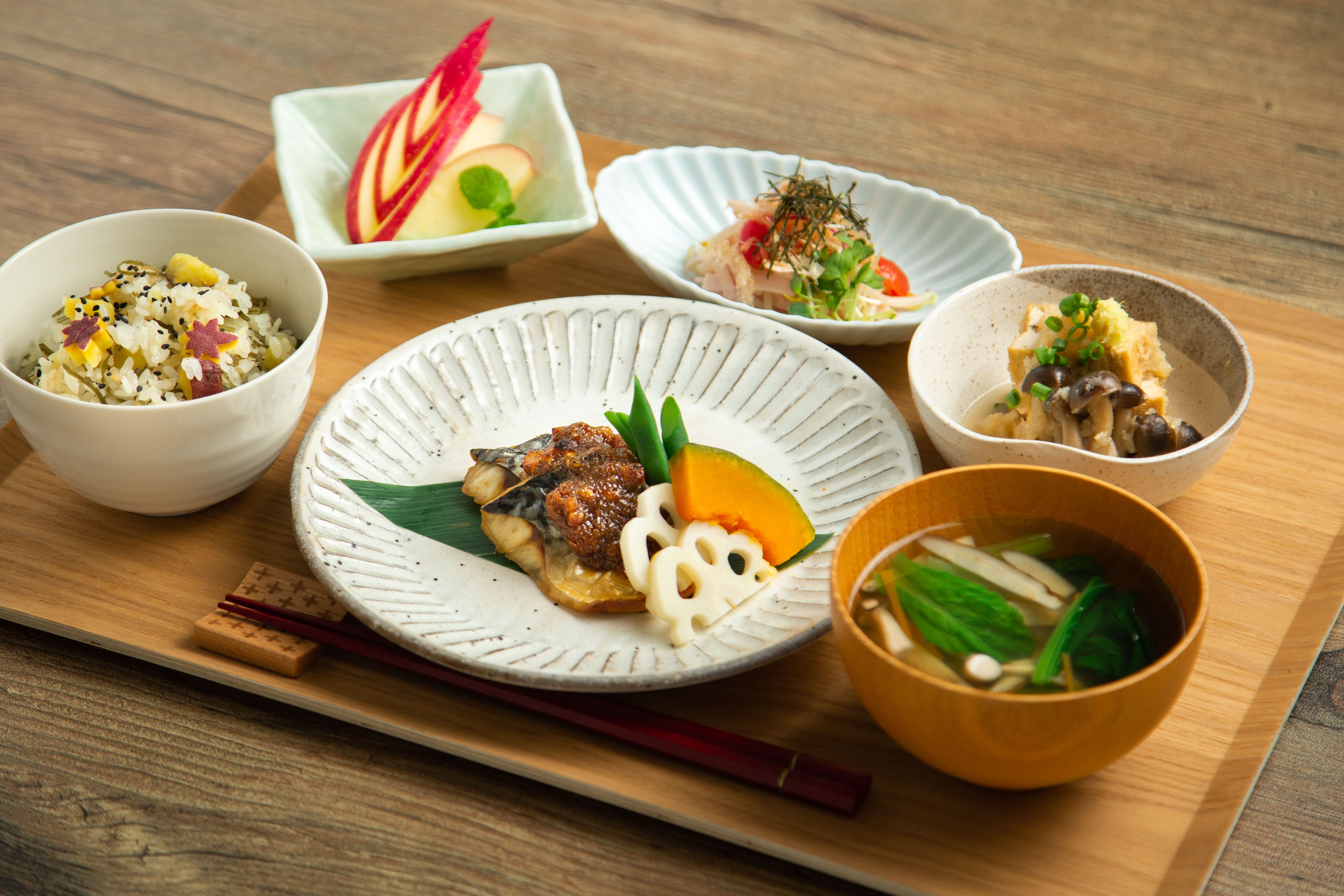 産後ケアお食事